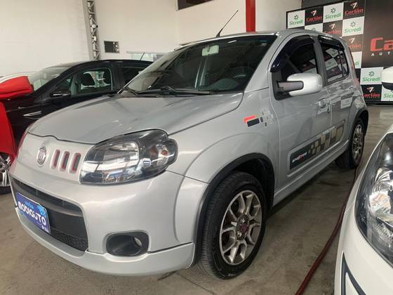 FIAT UNO 1.4 SPORTING 8V FLEX 4P MANUAL